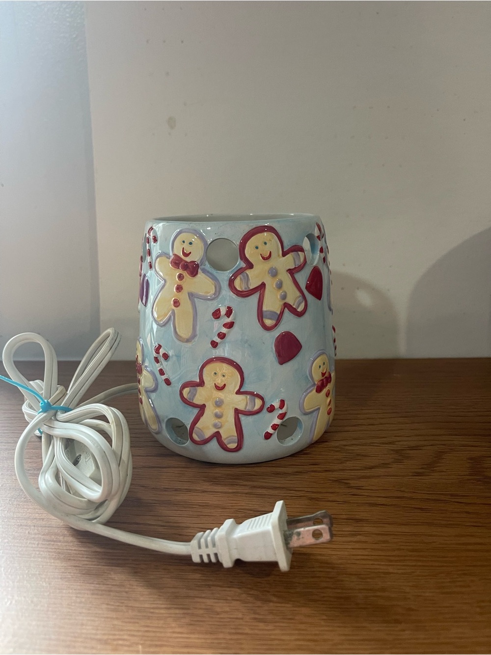 Ginger bread ceramic light